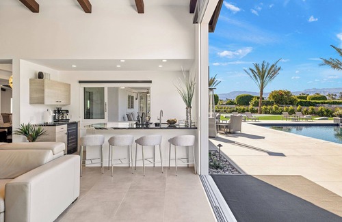 Bermuda Dunes Casa | 'Desert Court Dreams' Pickleball & mini golf!