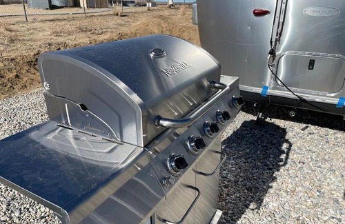 Joshua Tree Complejo | Desert Delight 2 Bedroom Glamp Airstream
