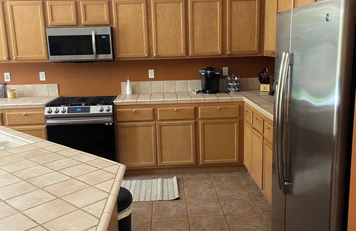 La Quinta Casa | Desert Dream - 31 days, Community with pools/spas/pickleball/BBQs