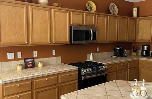 La Quinta Casa | Desert Dream - 31 days, Community with pools/spas/pickleball/BBQs