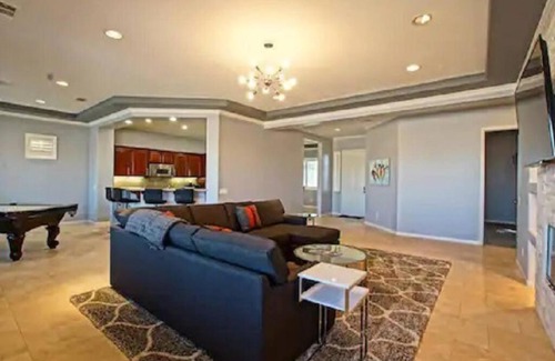 Terra Lago Casa | Desert Escape 4Bd/3Ba W/ Salt water pool and spa