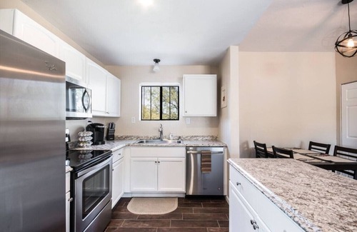 Saguaro Shadows Casa | Desert Getaway 2 Bedroom Guest House