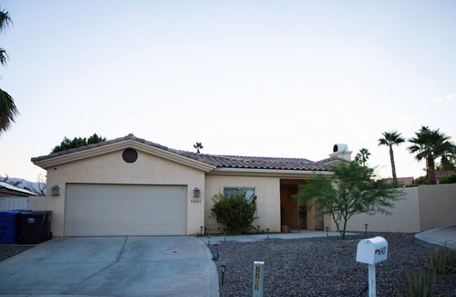 Desert Hot Springs Casa | Desert Hot Springs Luxurious Home! 4 bedrooms, brand-new pool. Near golf course!