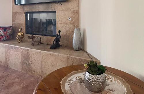 Desert Hot Springs Casa | Desert Hot Springs Cozy Retreat
