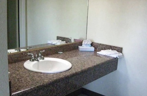 Barstow Hotel | Desert Inn Motel