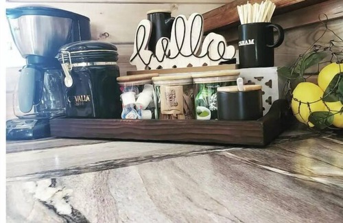 Delta Cabina | Desert Lake Cottage: Lake fun and desert adventuring