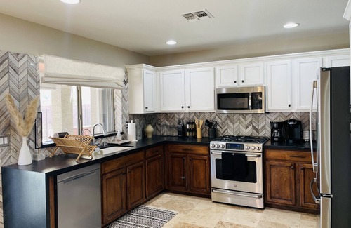 Power Ranch Casa | Valley Of The Sun Desert Oasis w/ Private Pool/ Hot Tub. Close To Everything!