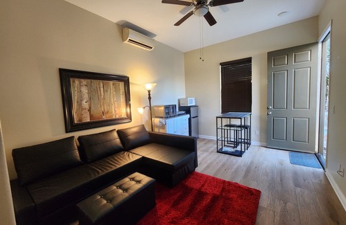 Indio Apartamento | Desert Oasis 5 direct miles from Coachella Festival