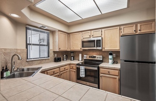 Tucson Condominio | Desert Oasis - Pool, spa, more!