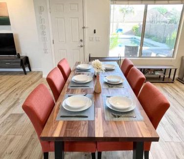 Tatum Highlands Casa | Desert Oasis with Pool & Pool Table Full Kitchen
