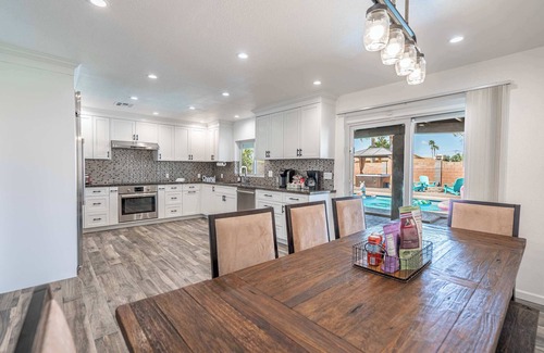 Cavalier Estates Casa | Desert Oasis with Pool Patio 5BR 3BA Near PV