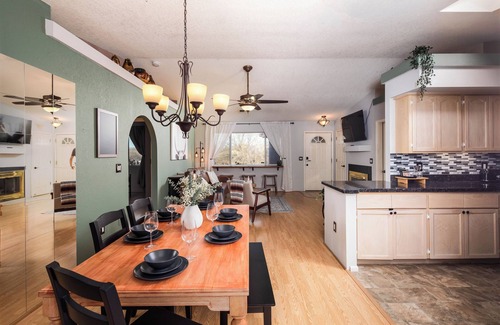 Cottonwood-Verde Village Casa | Desert Oasis with Private Hot Tub - Minutes from Sedona+Wineries+Jerome!