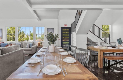 Hurricane Casa | Desert Pearl at Elim Valley Resort 4299 Private Pool, Hot Tub, Spacious Living room, and More