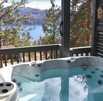 Central Okanagan Apartamento | Desert Pines Holiday Getaway