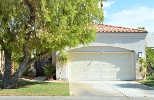 Cathedral City Casa | Desert Princess Townhouse Retreat