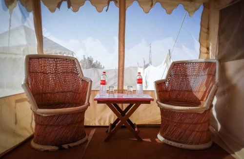 Kanoi Alquiler De RV | Desert Raasleela Camp