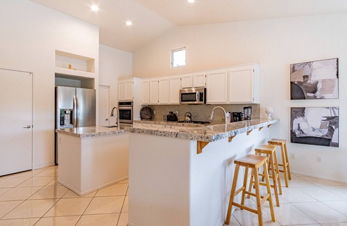 Indio Casa | Desert Serenity - Private Pool & Spa, King beds