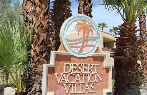 Uptown Design District Apartamento | Desert Vacation Villas