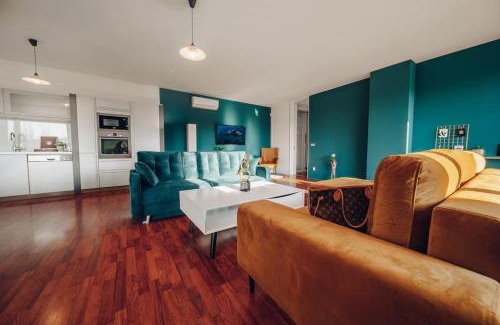 Prague 13 Apartamento | Design 3BD apartment cooking area in architect villa