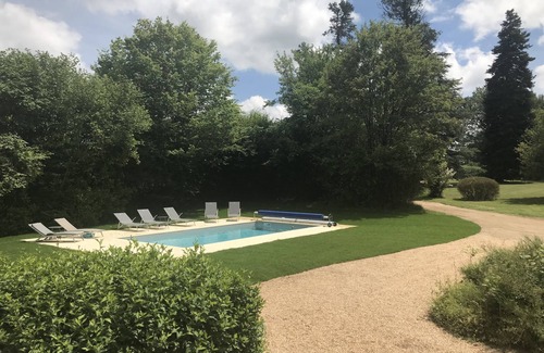 Liglet Villa | Casa de diseño y decoración con piscina climatizada.