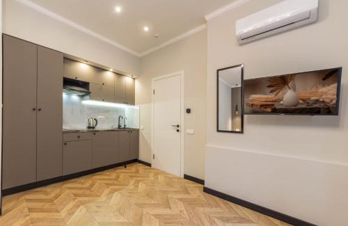 Verkhnie Misto Apartamento | Design Apartment on Mykhailivskyi Ln. 4