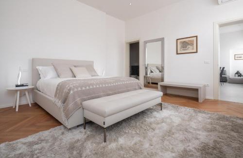 San Polo Apartamento | Design Apartment with Balcony on the Grand Canal R&R
