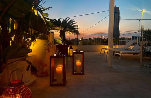Capilungo Casa | Apartamento de diseño con azotea junto al mar