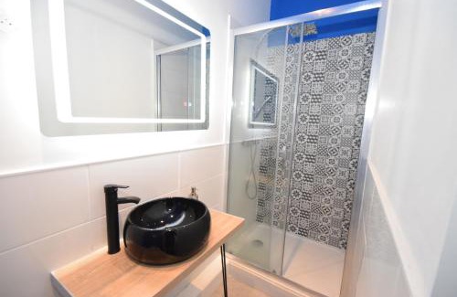 Valenciennes Apartamento | DESIGN APPART - HYPER CENTRE - TRAM - FREE WIFI - leRelaisdOdile21