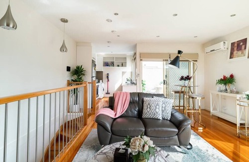 Glenroy Apartamento | Design/bright/cosy townhouse between airport &city