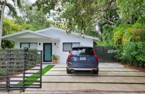Buena Vista Casa | Design District by Midtown, Wynwood, Brickell, 10 min to the Beach, FREE PARKING