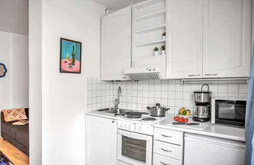 Punavuori Apartamento | Design District w King Bed, Netflix, tram&bus near