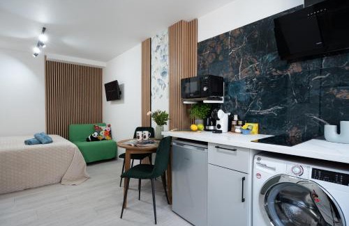 Zemgale Suburb Apartamento | Design Green Garden Apartments with Private Parking & Playground