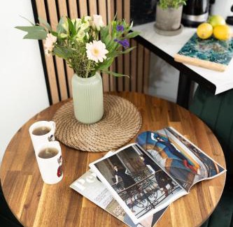 Zemgale Suburb Apartamento | Design Green Garden Apartments with Private Parking & Playground