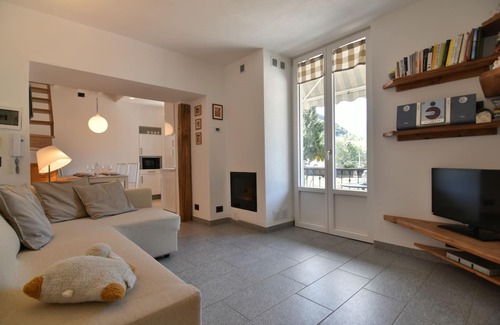 Chiavenna Apartamento | Apartamento de diseño en un edificio antiguo en el centro de Chiavenna