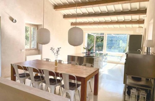 Furlo Casa | Design-landhaus mit Pool am Furlo-nationalpark