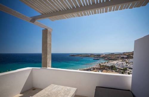 Paradise Apartamento | Design Suite B - Sea View, Shared Infinity Pool, Gym, Bar