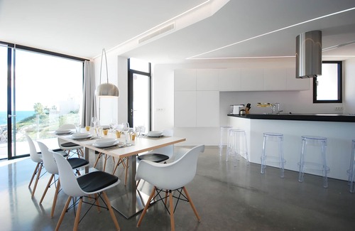 Cala Magrana Villa | Villa de diseño en 1er. Línea de mar con acceso al mar