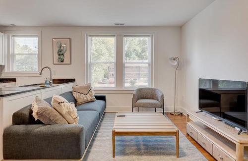 Durham Apartamento | Designed 1BR with Parking in Downtown Durham