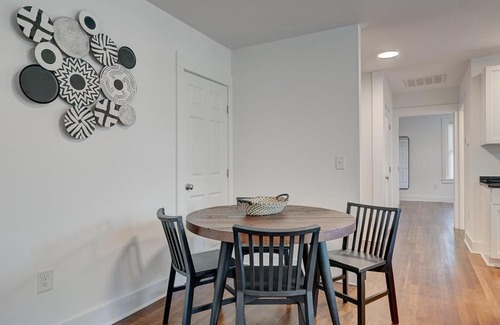 Durham Apartamento | Designed 1BR with Parking in Downtown Durham