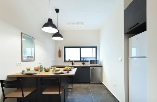 Netanya Apartamento | Designed 3 Bedroom Apartment in Frenkel
