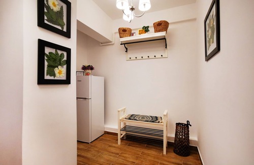 Sector 4 Apartamento | Designed and Furnished by an Interior Designer for a Maximum Comfort