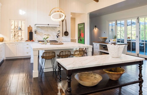 Kenwood Villa | La sofisticación urbana fresca se encuentra con la granja contemporánea y cómoda