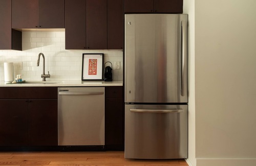 Brewerytown Apartamento | Designer 2-Bed Loft in Art Museum Area w/ Patio