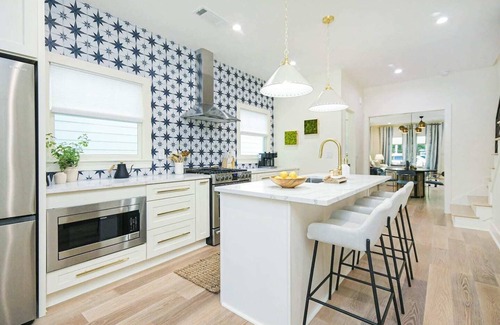 East Side Casa | Designer 2BR 2.5Bath getaway in the heart of Atlanta