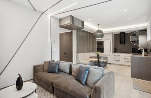 Davie Village Apartamento | Designer 2BR in Downtown Steps from Sunset Beach
