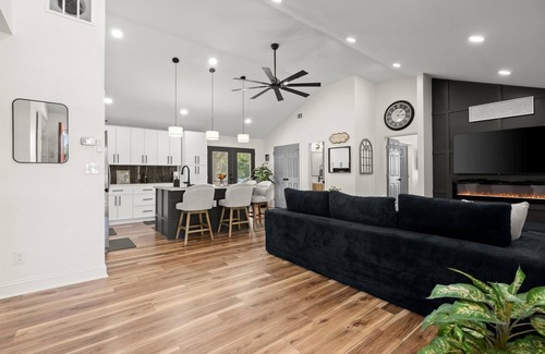 Belvedere Park Casa | Designer 3BR/3BA Bungalow Great for Families!
