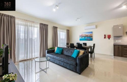 Marsaxlokk Apartamento | Designer 3BR home, w/lovely green views & WIFI by 360 Estates