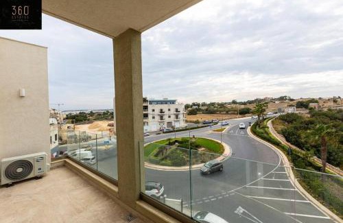Marsaxlokk Apartamento | Designer 3BR home, w/lovely green views & WIFI by 360 Estates