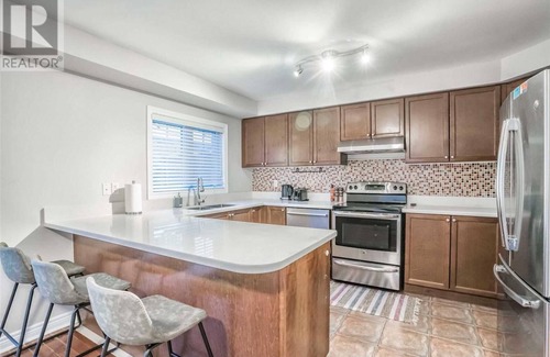Central Erin Mills Casa | ★Designer 4BR Executive Townhome w/Parking