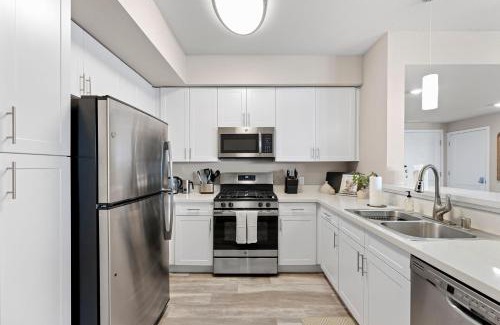 Sparks Apartamento | Designer Apt w Jacuzzi Walk To Casino & iMax
